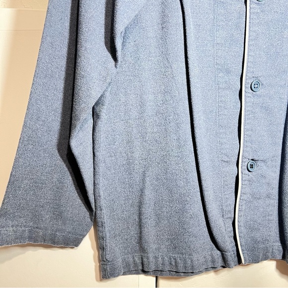 Button down shirt : Box 006: - Picture 4 of 7